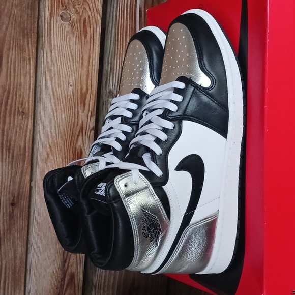 Jordan 1 retro silver toe - Picture 3 of 11